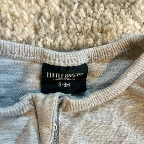 Little Bipsy Gray Footies One Piece with Long Sleeves and Round Neckline - Picture 2 of 2